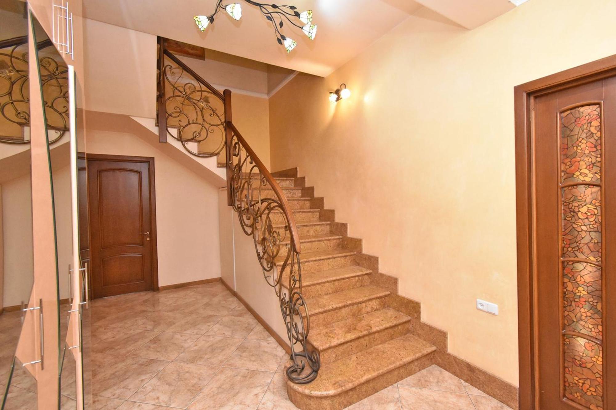 Amigo Guest Hostel Yerevan Exterior photo