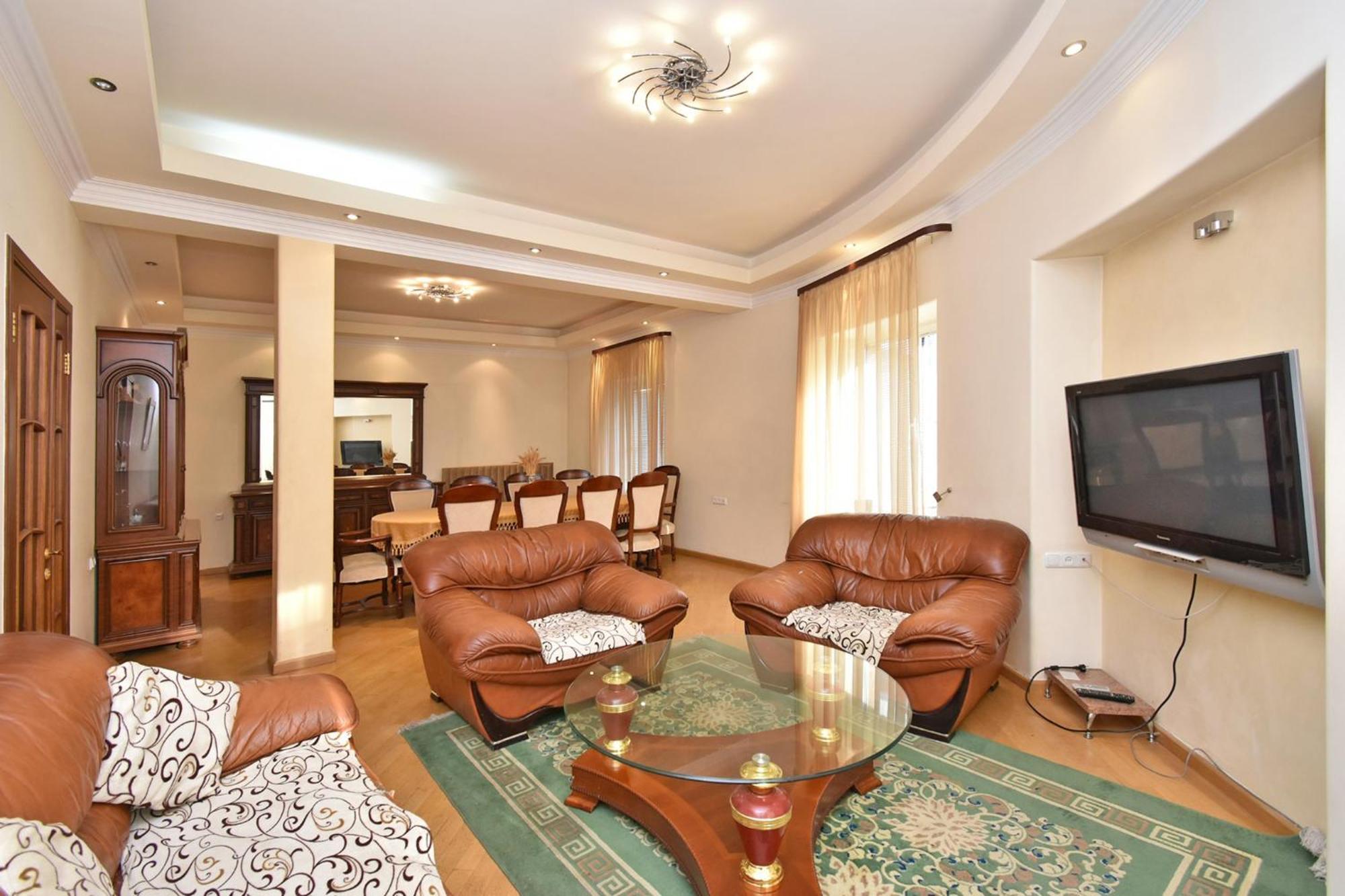 Amigo Guest Hostel Yerevan Exterior photo