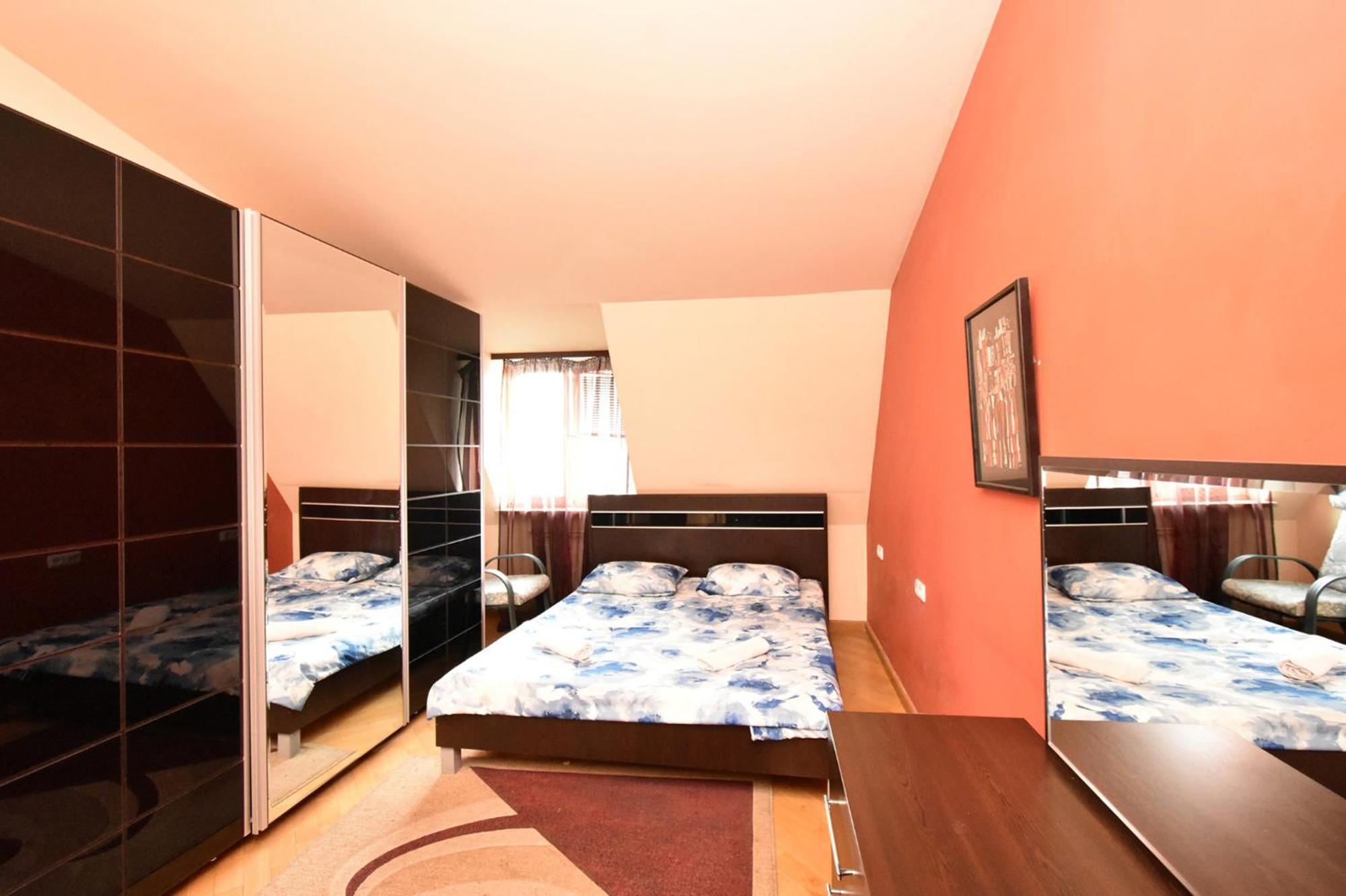 Amigo Guest Hostel Yerevan Exterior photo
